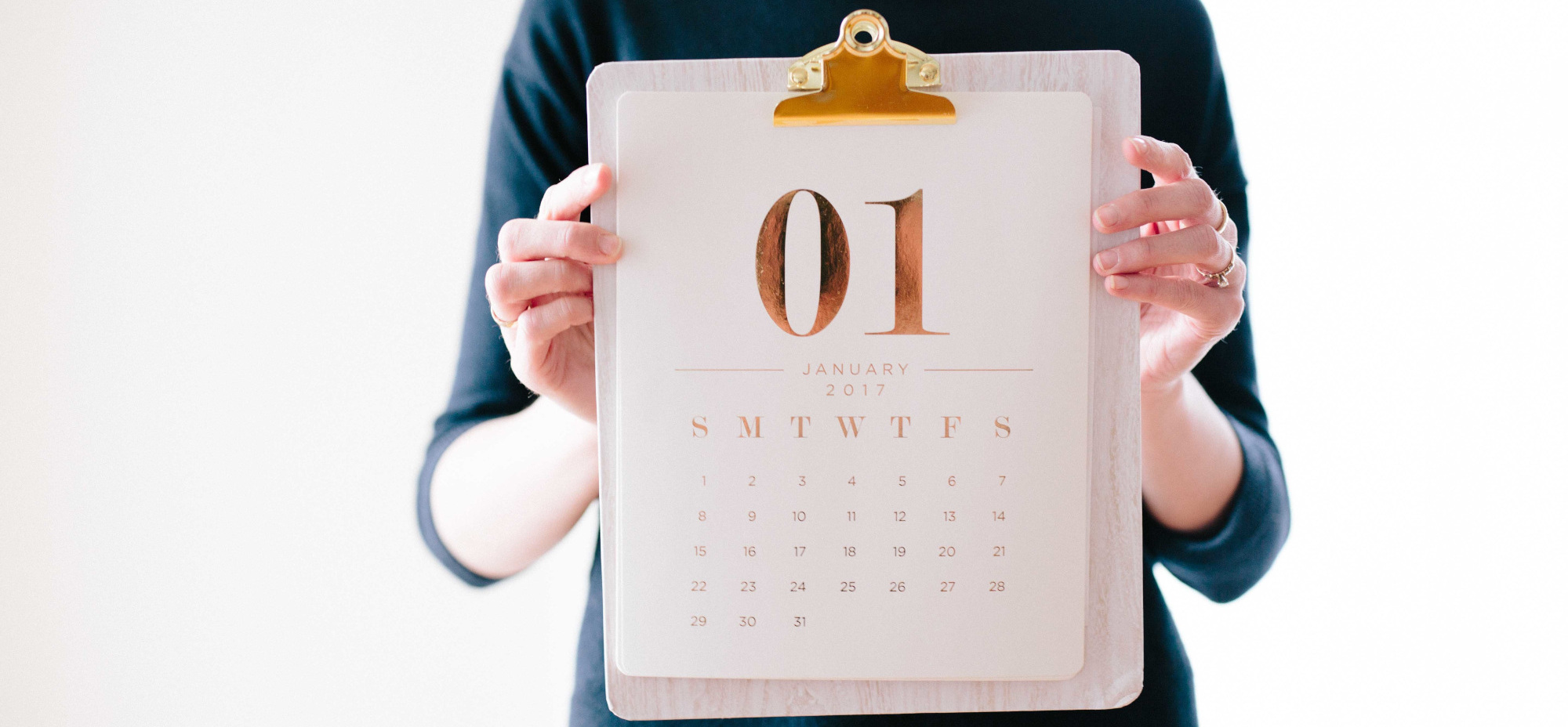 photo of a clipboard with calendar